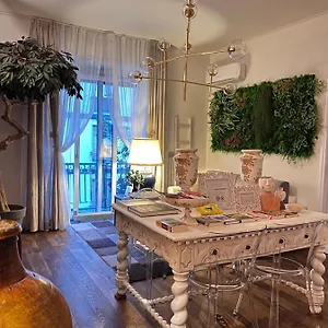https://ciccios-house.it-tuscanyhotel.com